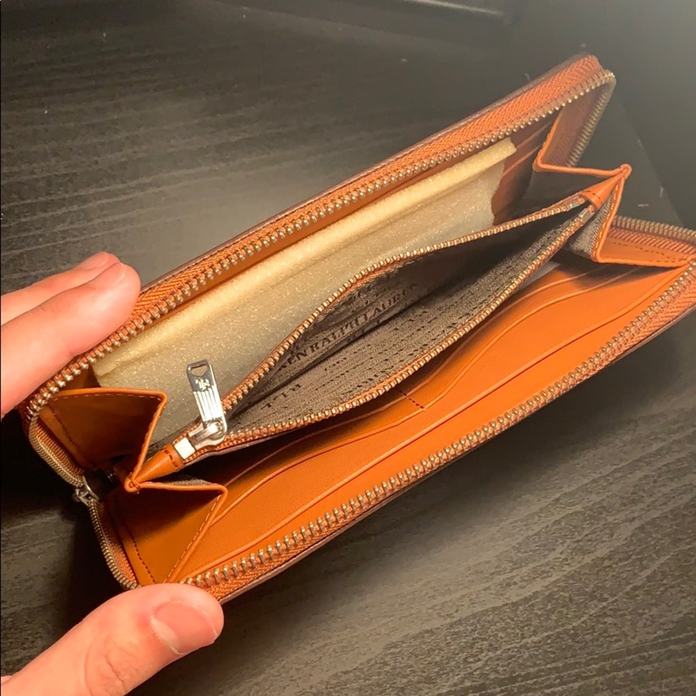 wallet - Picture 3 of 3